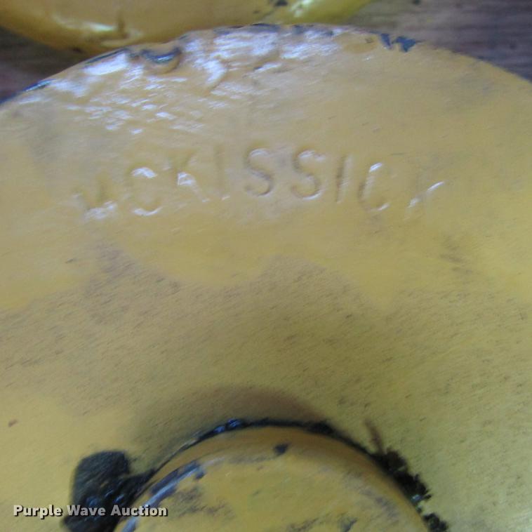 image for item EB9533 Snatch blocks