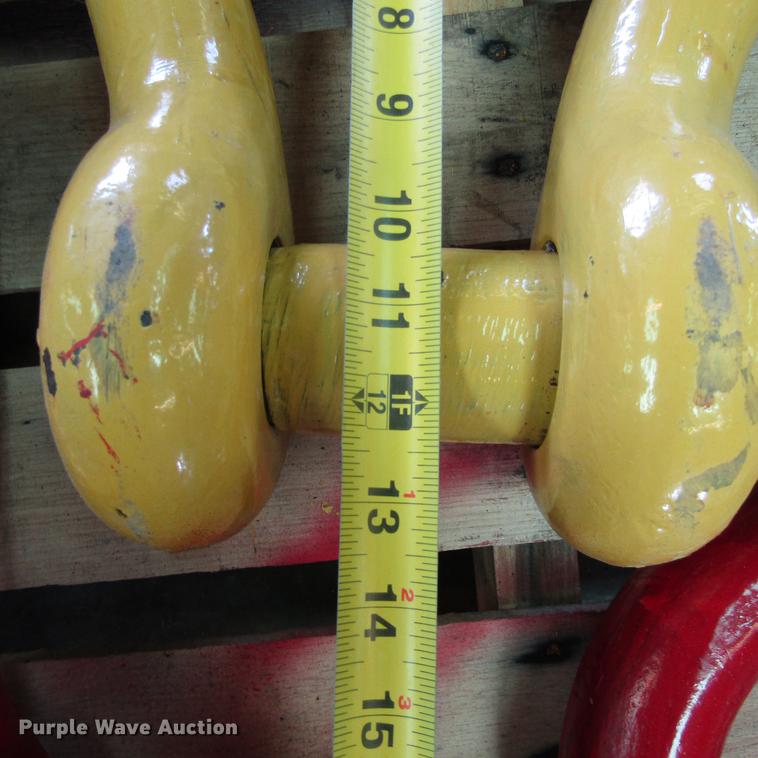 image for item EB9534 Screw pin shackles