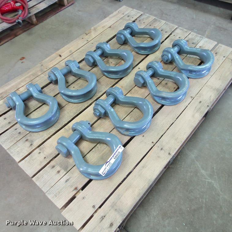 image for item EB9535 Crosby shackles