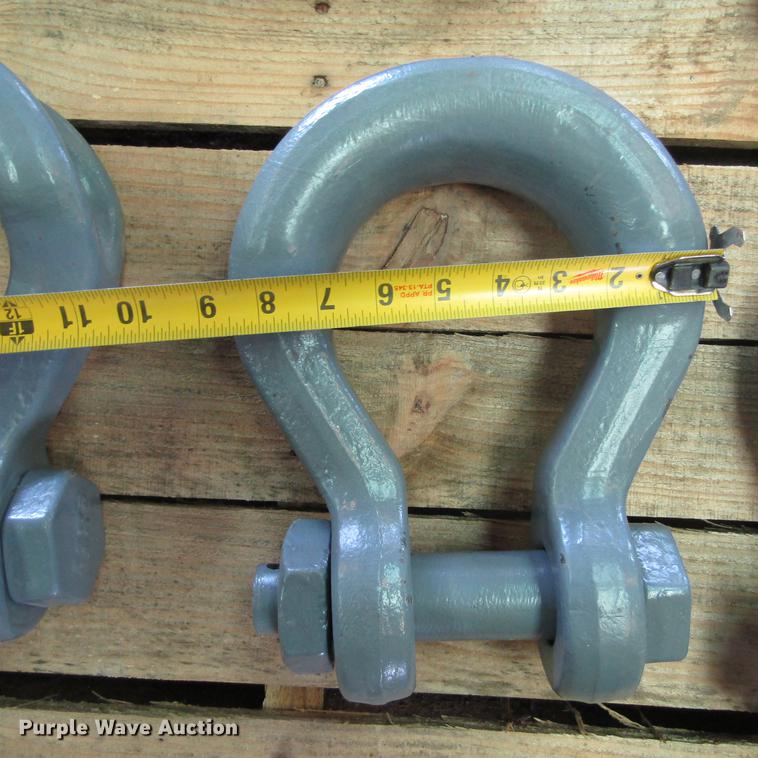 image for item EB9535 Crosby shackles