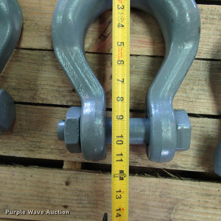 image for item EB9535 Crosby shackles