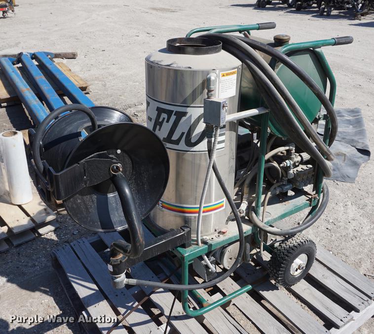 image for item EJ9283 HyFlo 3202E steam pressure washer