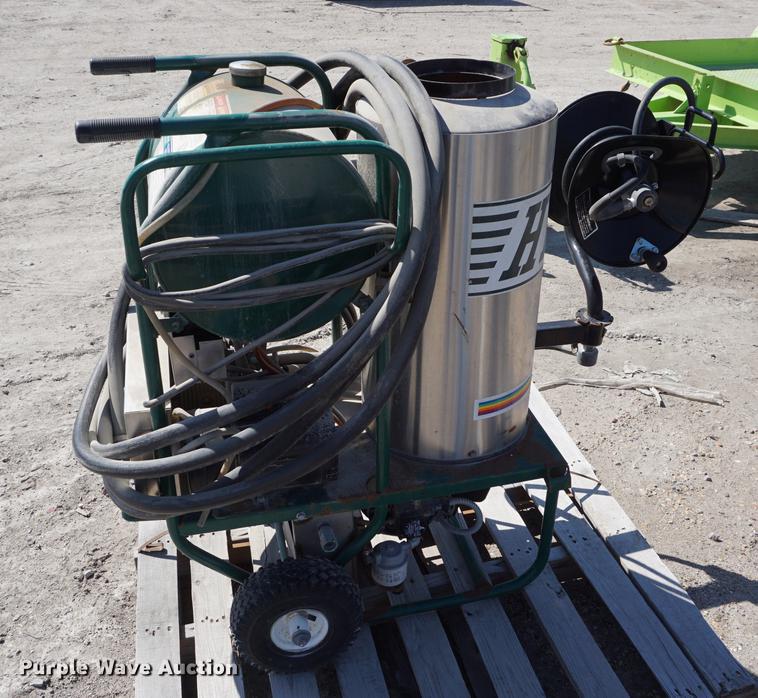 image for item EJ9283 HyFlo 3202E steam pressure washer