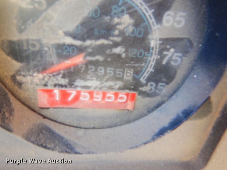 image for item EJ9902 1989 International 1955 service truck