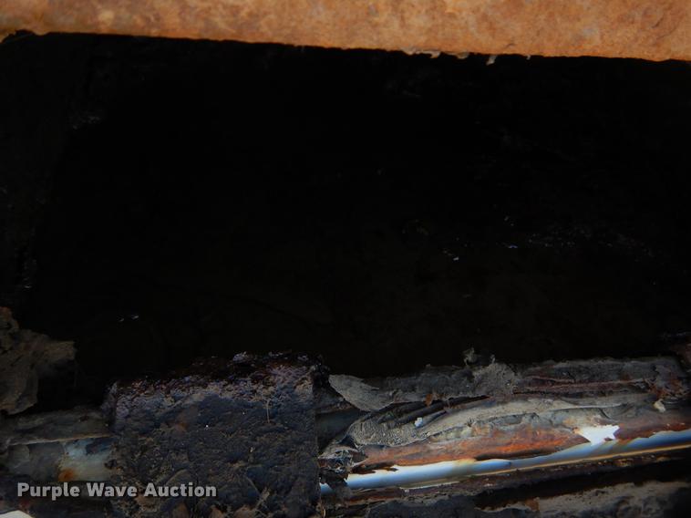 image for item EJ9902 1989 International 1955 service truck