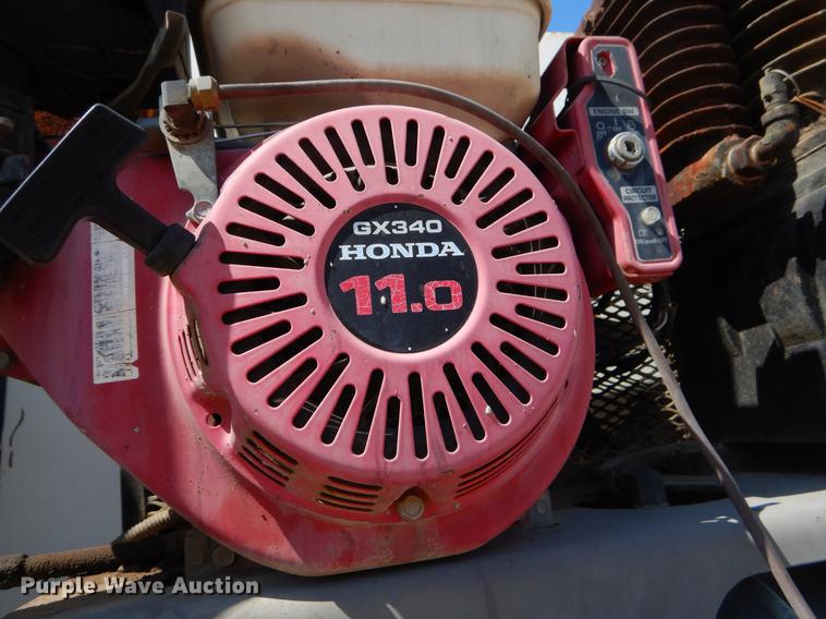 image for item EJ9902 1989 International 1955 service truck