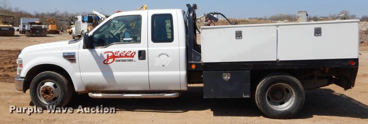 image for item EJ9903 2008 Ford F350 Super Duty SuperCab flatbed pickup truck