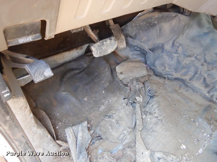 image for item EJ9903 2008 Ford F350 Super Duty SuperCab flatbed pickup truck