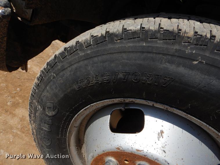 image for item EJ9903 2008 Ford F350 Super Duty SuperCab flatbed pickup truck