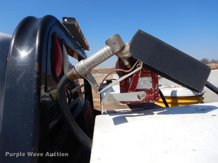 image for item EJ9903 2008 Ford F350 Super Duty SuperCab flatbed pickup truck