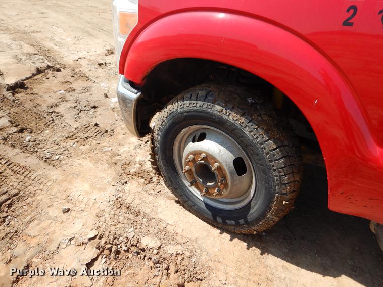 image for item EJ9905 2011 Ford F350 Super Duty SuperCab flatbed pickup truck