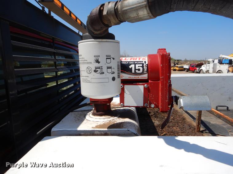 image for item EJ9905 2011 Ford F350 Super Duty SuperCab flatbed pickup truck