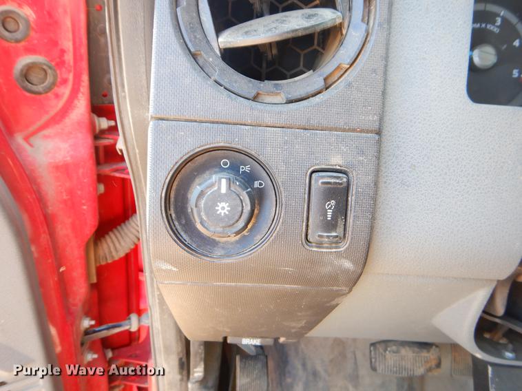 image for item EJ9910 2011 Ford F350 Super Duty SuperCab flatbed pickup truck