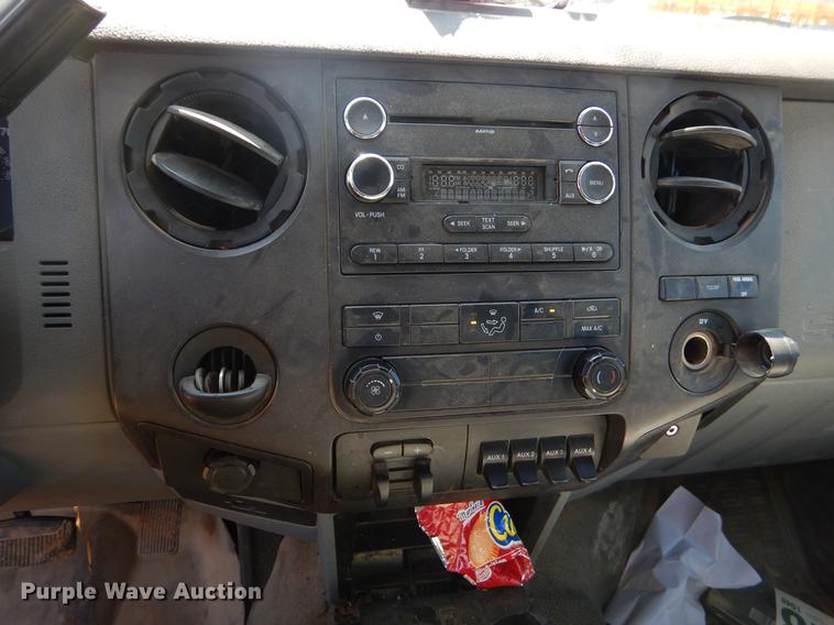 image for item EJ9910 2011 Ford F350 Super Duty SuperCab flatbed pickup truck