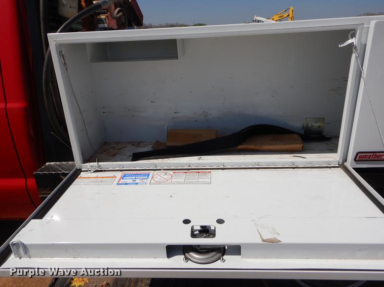 image for item EJ9910 2011 Ford F350 Super Duty SuperCab flatbed pickup truck