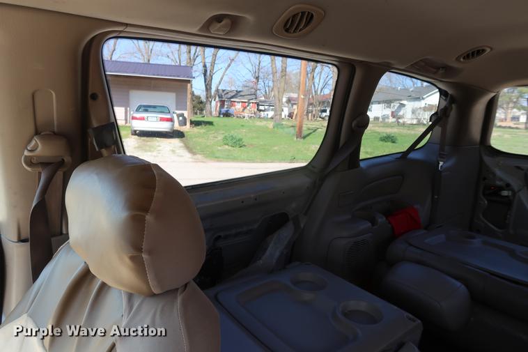 image for item EL9255 2002 Toyota Sienna XLE van