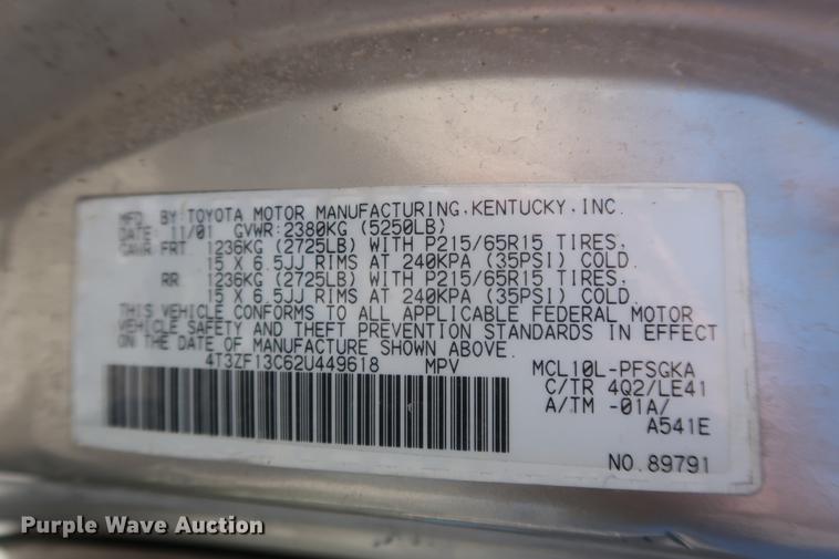 image for item EL9255 2002 Toyota Sienna XLE van