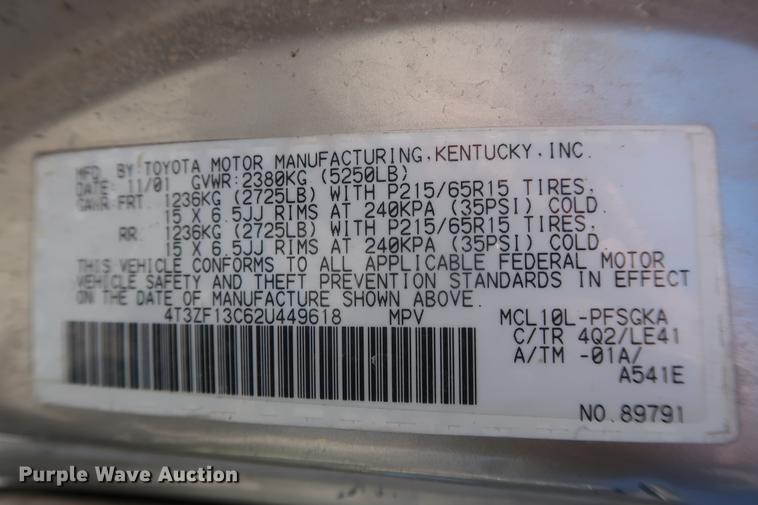image for item EL9255 2002 Toyota Sienna XLE van