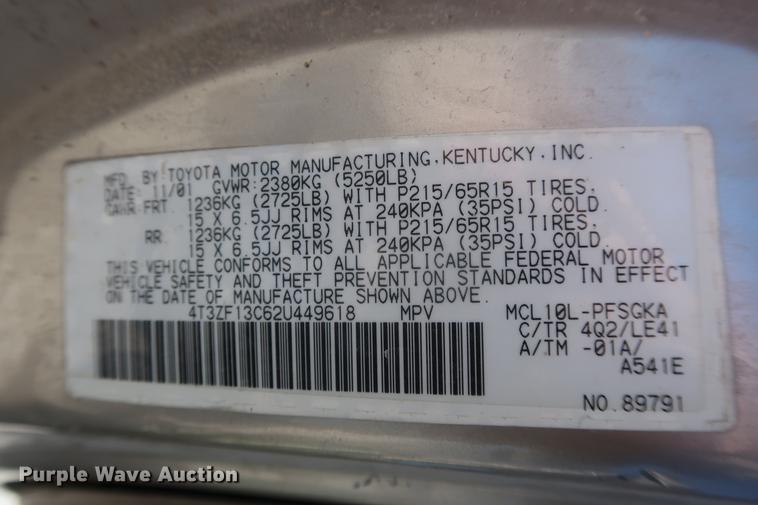 image for item EL9255 2002 Toyota Sienna XLE van