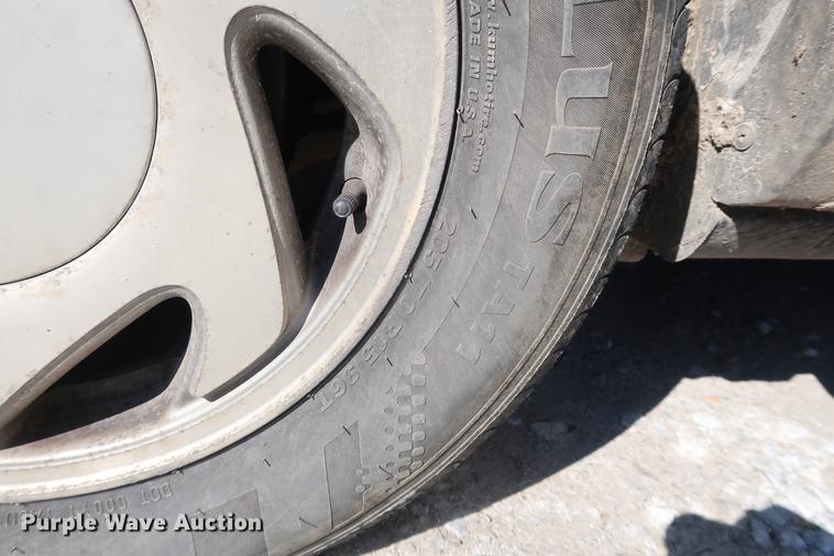 image for item EL9255 2002 Toyota Sienna XLE van