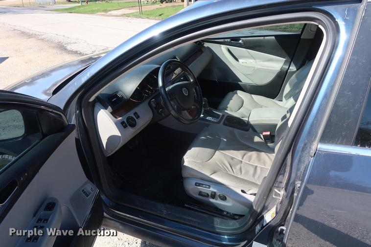 image for item EL9256 2006 Volkswagen Passat