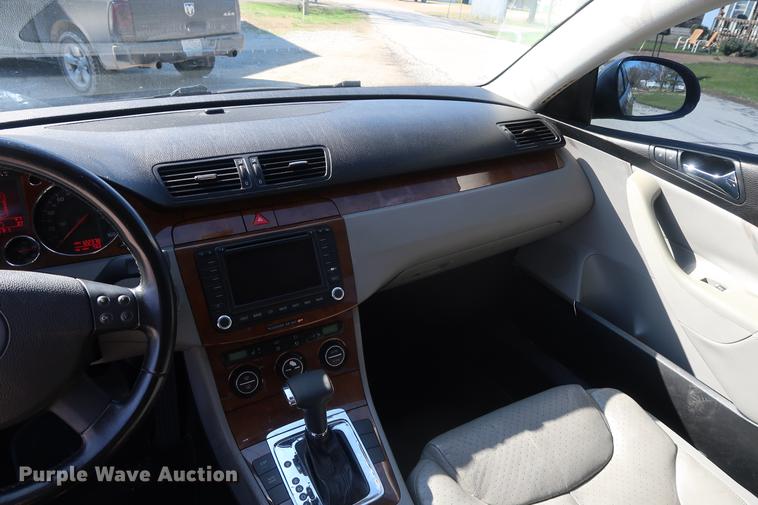 image for item EL9256 2006 Volkswagen Passat