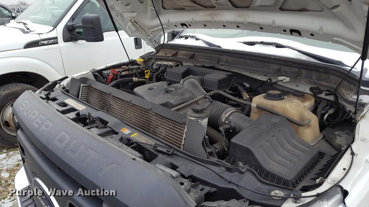 image for item EL9264 2012 Ford F350 Super Duty SuperCab pickup truck cab and chassis