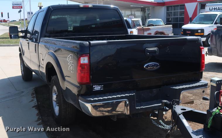 image for item EL9291 2011 Ford F250 Super Duty Crew Cab pickup truck