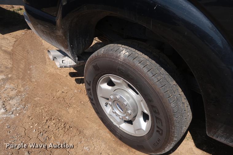 image for item EL9291 2011 Ford F250 Super Duty Crew Cab pickup truck