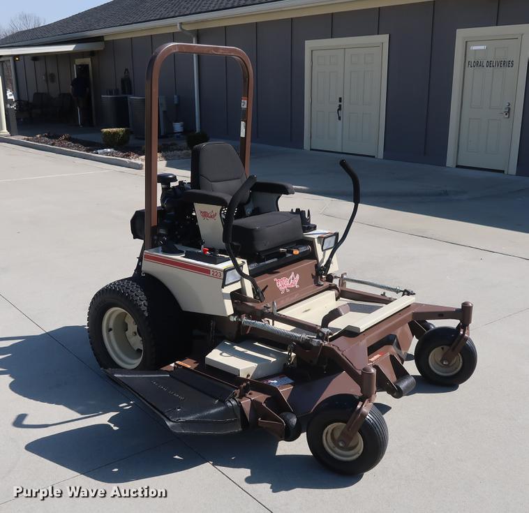 image for item EL9296 Grasshopper 223 ZTR lawn mower