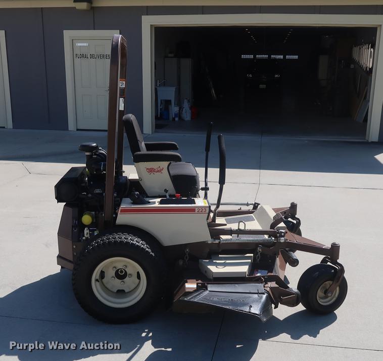 image for item EL9296 Grasshopper 223 ZTR lawn mower