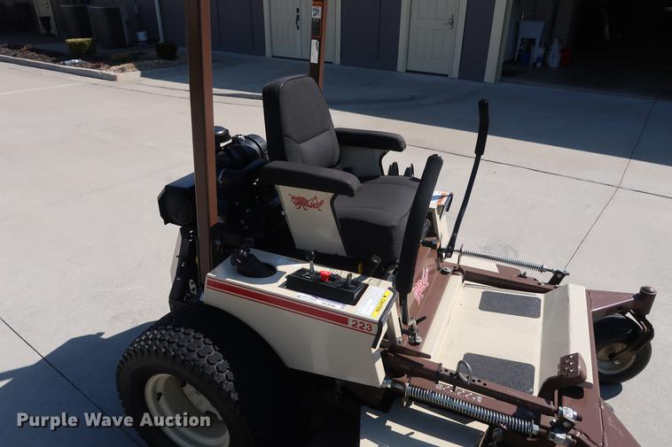 image for item EL9296 Grasshopper 223 ZTR lawn mower