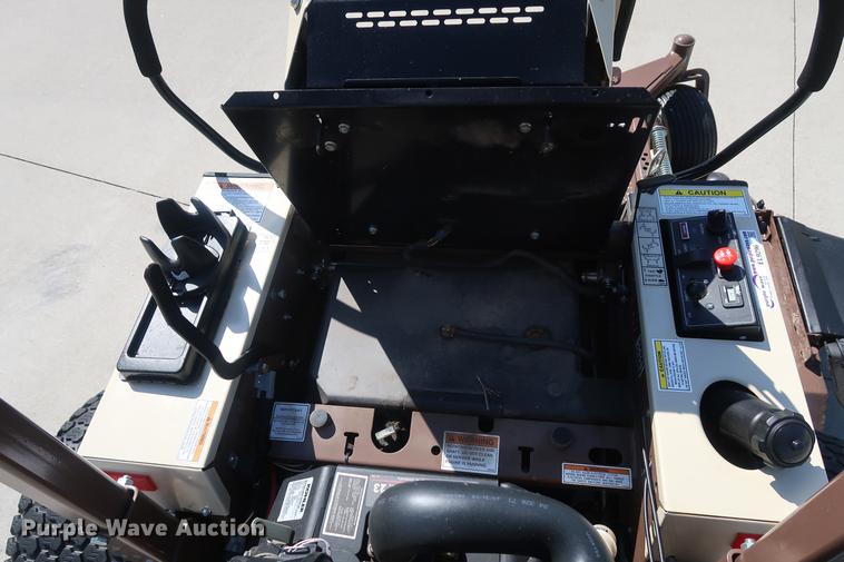 image for item EL9296 Grasshopper 223 ZTR lawn mower