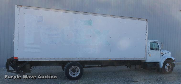 image for item EM9250 2000 International 4700 box truck