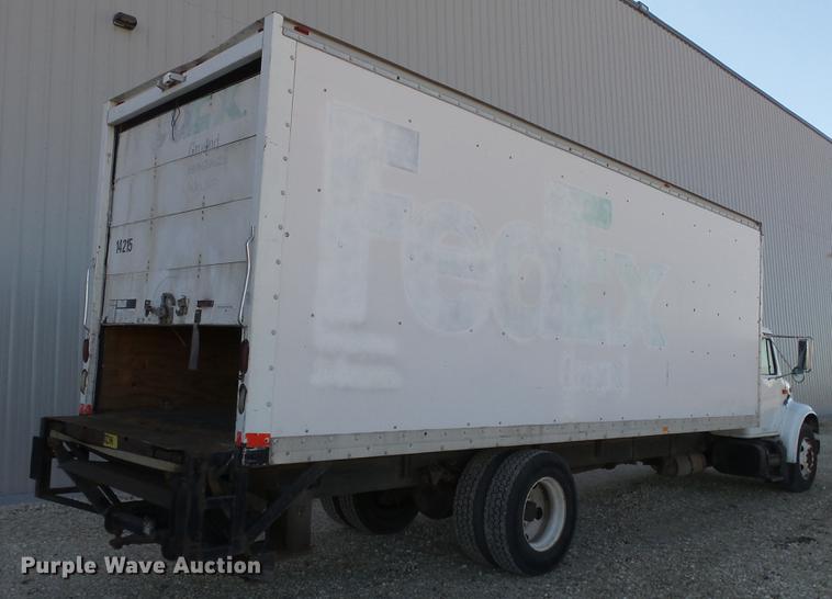 image for item EM9250 2000 International 4700 box truck