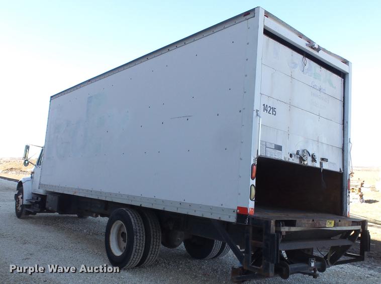 image for item EM9250 2000 International 4700 box truck