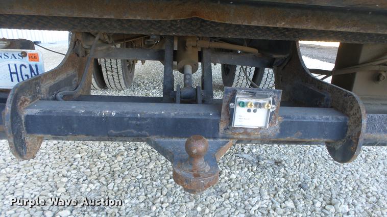 image for item EM9250 2000 International 4700 box truck