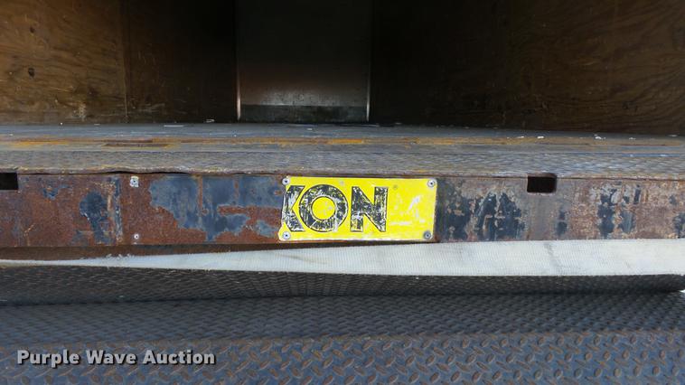 image for item EM9250 2000 International 4700 box truck