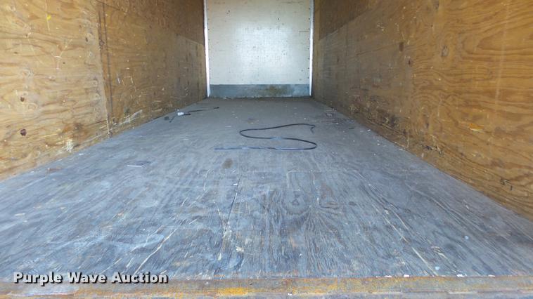 image for item EM9250 2000 International 4700 box truck