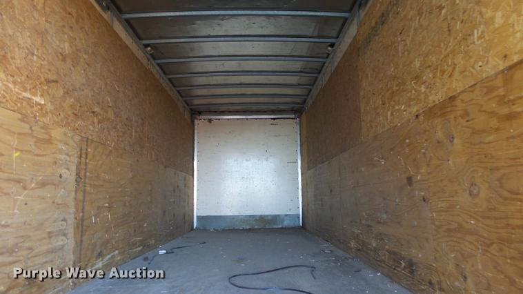 image for item EM9250 2000 International 4700 box truck