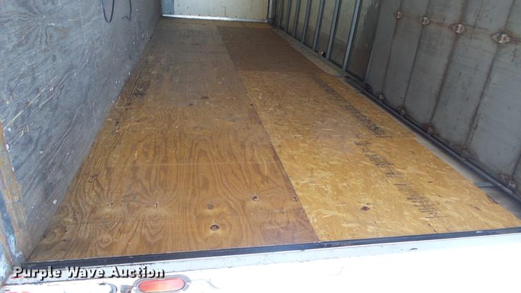 image for item EM9250 2000 International 4700 box truck