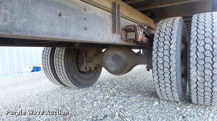 image for item EM9250 2000 International 4700 box truck