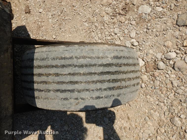 image for item EN9224 1995 Grazer G1890 ZTR lawn mower