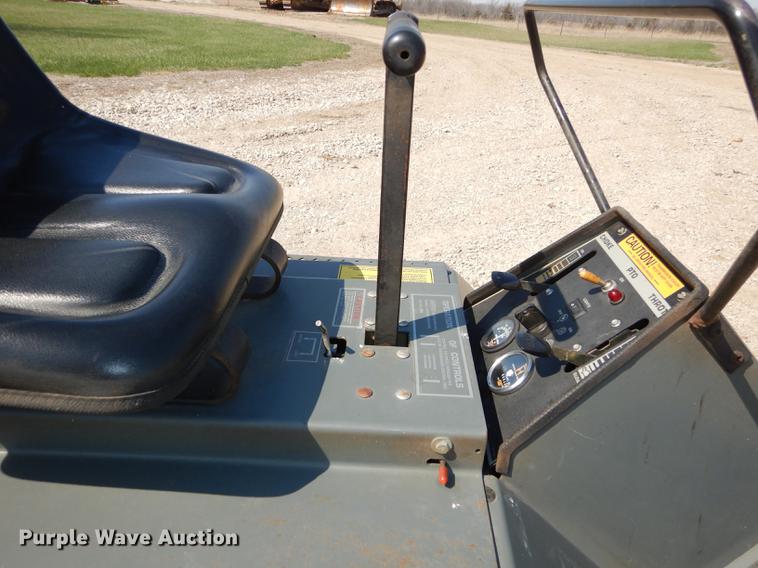 image for item EN9224 1995 Grazer G1890 ZTR lawn mower