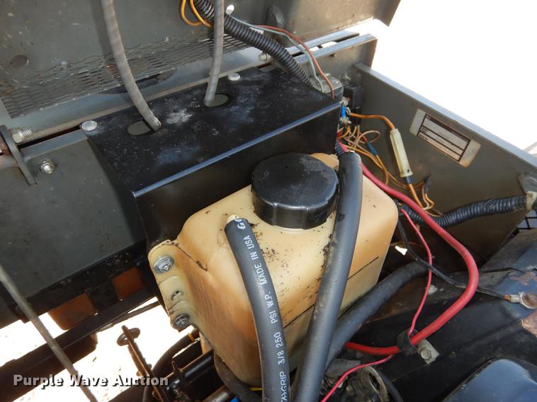 image for item EN9224 1995 Grazer G1890 ZTR lawn mower