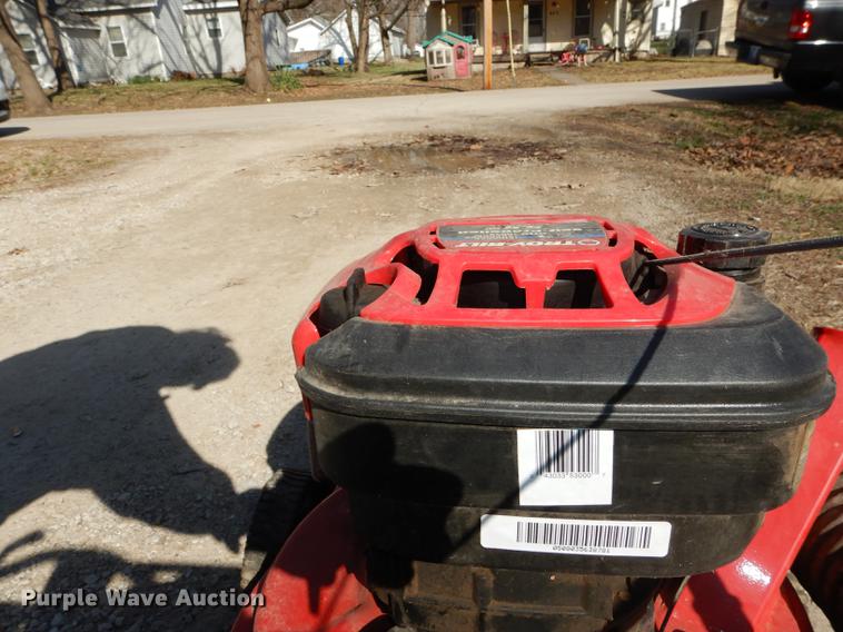 image for item EN9226 Troy-Bilt chipper/shredder/vacuum