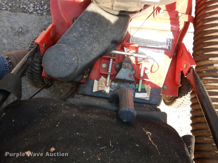 image for item EN9226 Troy-Bilt chipper/shredder/vacuum