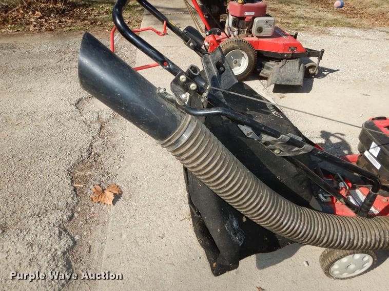 image for item EN9226 Troy-Bilt chipper/shredder/vacuum