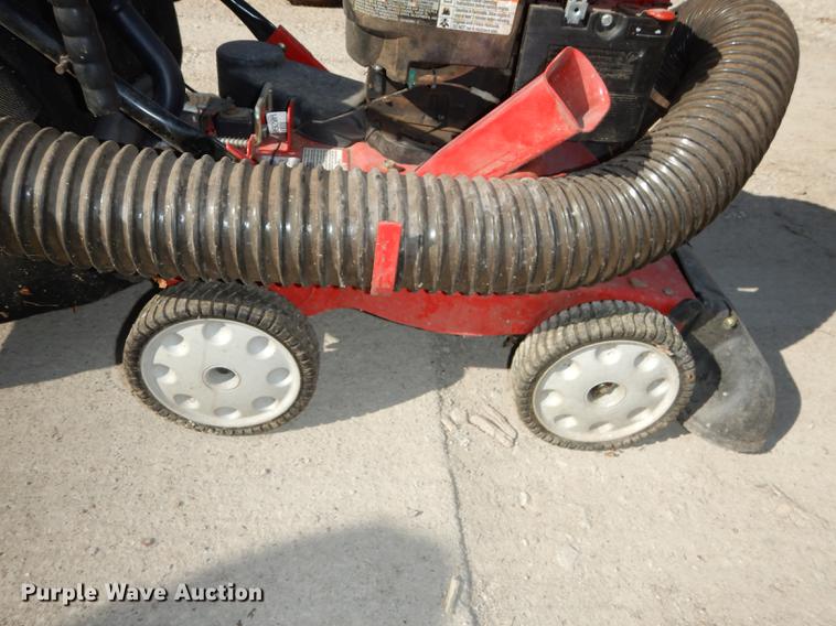 image for item EN9226 Troy-Bilt chipper/shredder/vacuum