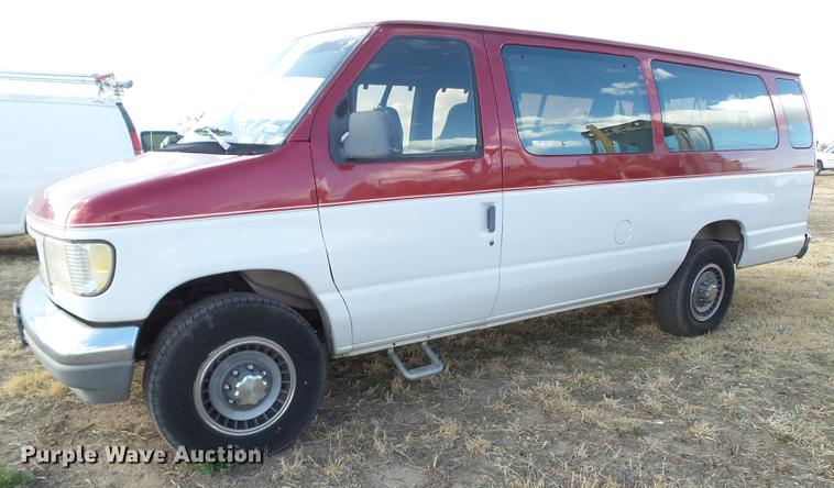 image for item EN9542 1993 Ford Club Wagon van